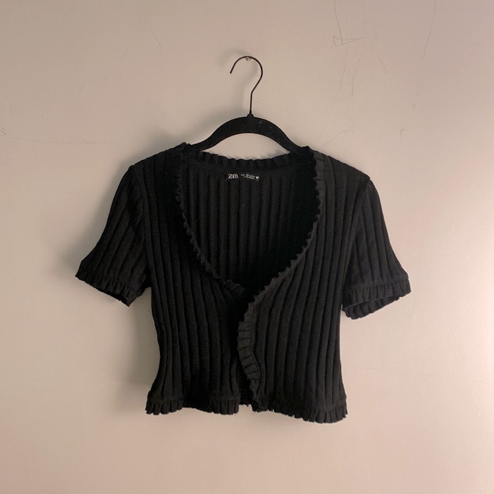 Zara black cropped ruffle top